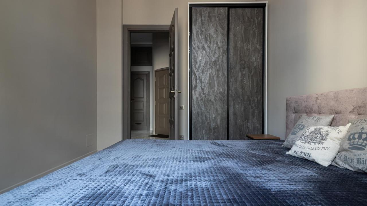 3 Room Apartments On Galytska Lviv Luaran gambar